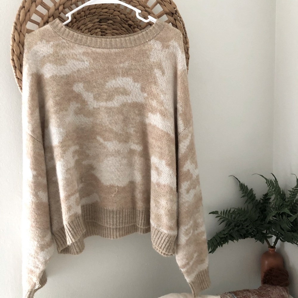 long sleeve sweater, beige with a cute pattern